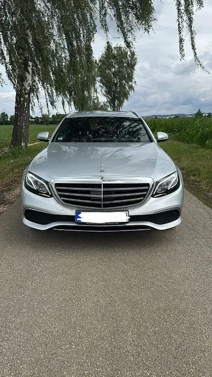 Gebraucht Mercedes E400 340 PS (250 kW) 2019 Grau Limousine