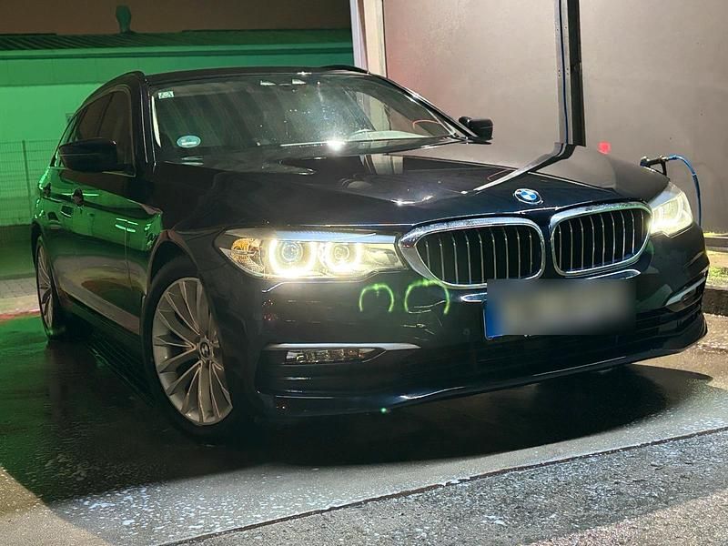 Gebraucht BMW 520 190 PS (139 kW) 2018 Schwarz Kombi