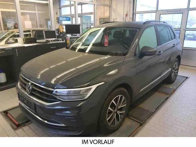Grau Gebraucht 2022 VW Tiguan Life SUV | 22.990 € (Superpreis) - Bild 1/4