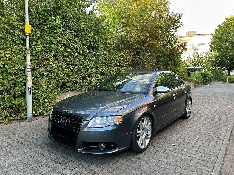 Silber Gebraucht 2006 Audi S4 Limousine | 13.800 € (Fairer Preis) - Bild 1/4
