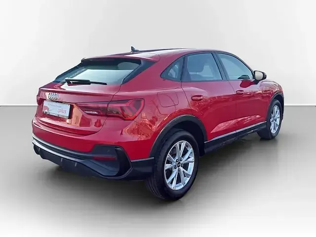 Gebraucht Audi Q3 Sportback S-Line 245 PS (180 kW) 2022 Rot SUV