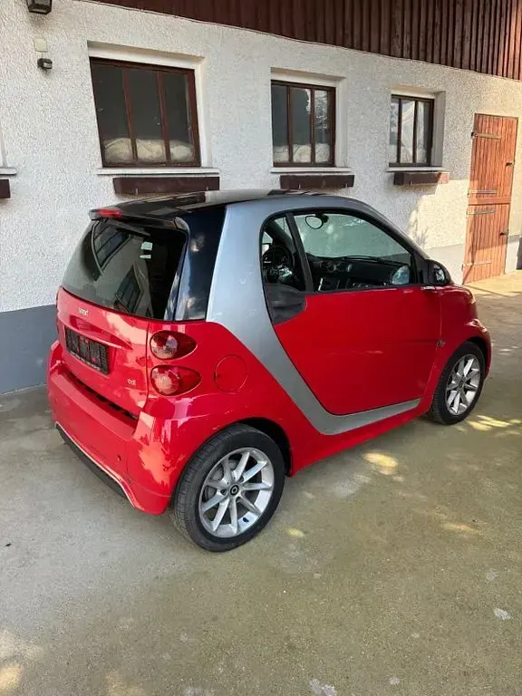 Gebraucht Smart ForTwo Coupé 54 PS (39 kW) 2013 Rot Coupé