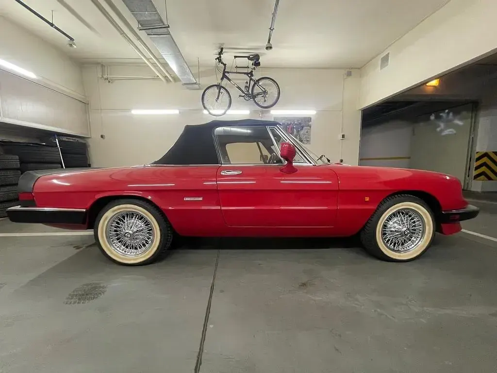 Gebraucht Alfa Romeo Spider 103 PS (75 kW) 1986 Rot Cabrio