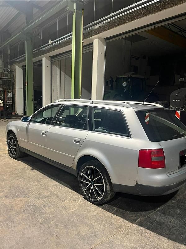Gebraucht Audi A6 165 PS (121 kW) 1999 Silber Kombi