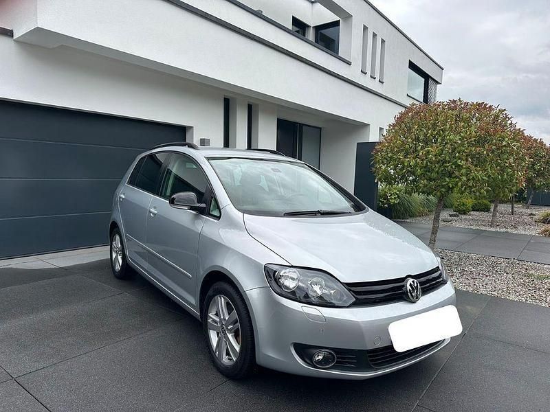 Silber Gebraucht 2012 VW Golf Plus Match Van / Kleinbus | 9.950 € (Fairer Preis) - Bild 1/4