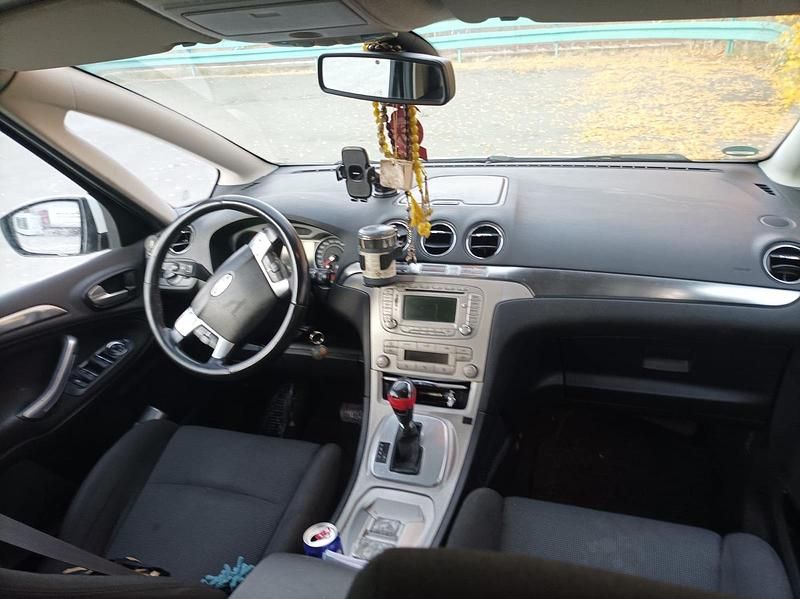 Gebraucht Ford S-MAX S 140 PS (102 kW) 2009 Weiß Van / Kleinbus