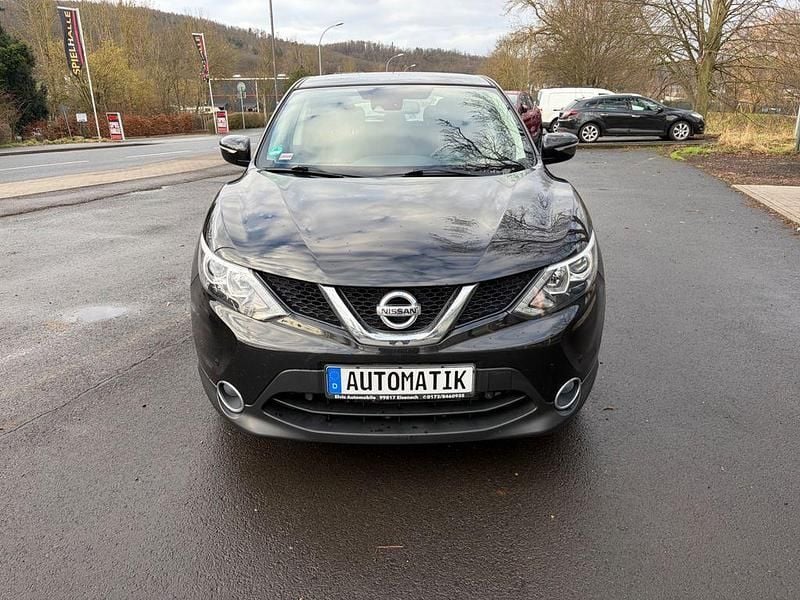 Gebraucht Nissan Qashqai Acenta 131 PS (96 kW) 2014 Schwarz SUV