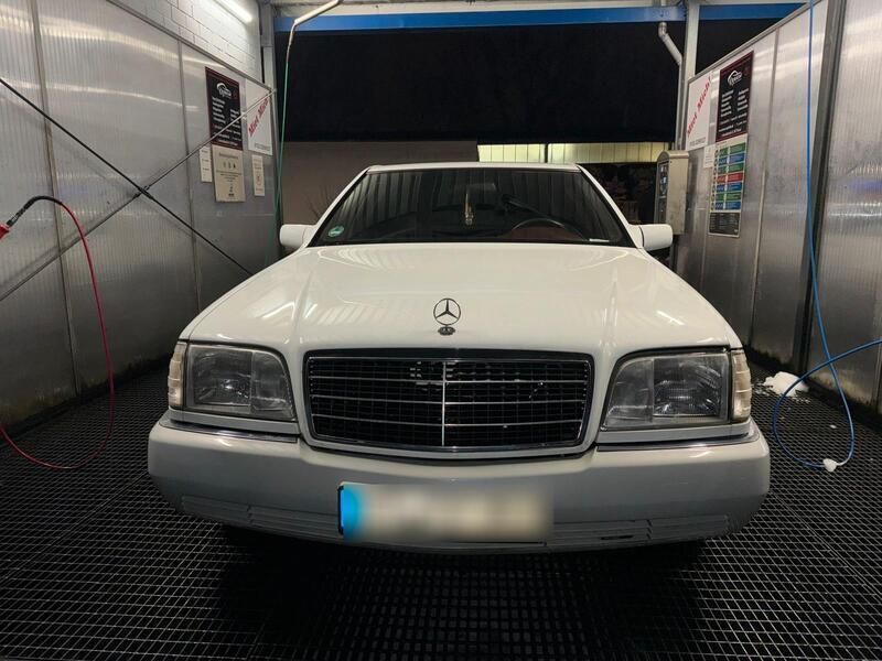 Weiß Gebraucht 1992 Mercedes S300 SE Limousine | 9.499 € - Bild 1/4