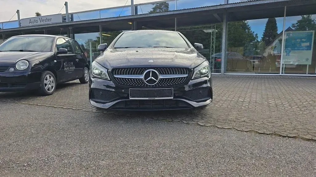 Gebraucht Mercedes CLA180 AMG line 122 PS (89 kW) 2016 Schwarz Limousine