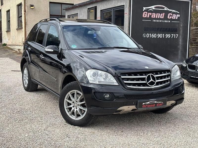 Gebraucht Mercedes ML320 224 PS (164 kW) 2007 Schwarz SUV