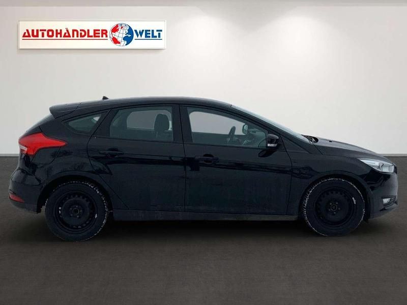 Gebraucht Ford Focus Business Edition 125 PS (91 kW) 2017 Schwarz Limousine