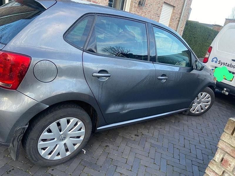 Gebraucht VW Polo Comfortline 90 PS (66 kW) 2012 Grau Kleinwagen