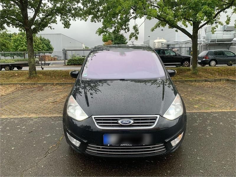 Schwarz Gebraucht 2012 Ford Galaxy Titanium Van / Kleinbus | 4.950 € (Superpreis) - Bild 1/4