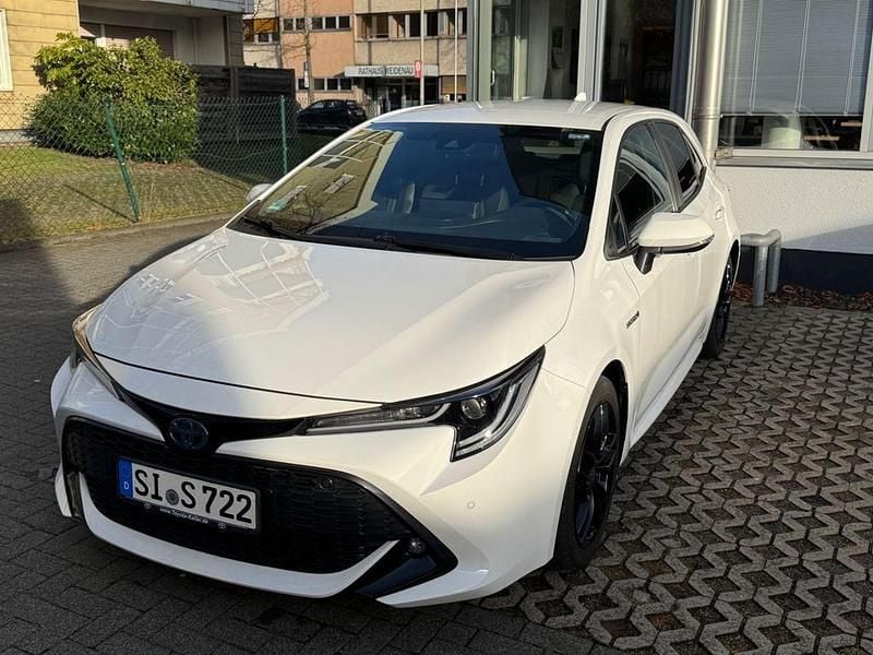 Gebraucht Toyota Corolla 122 PS (89 kW) 2019 Weiß Limousine