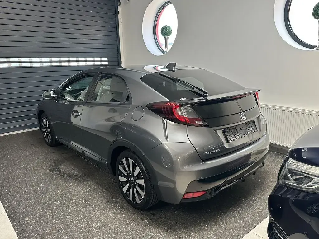 Gebraucht Honda Civic Elegance 141 PS (103 kW) 2017 Grau Limousine