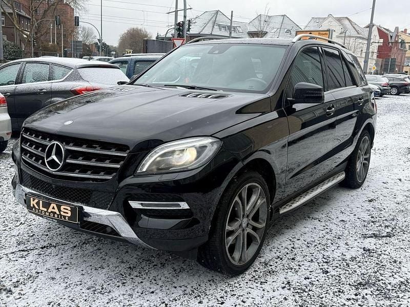 Gebraucht Mercedes ML350 258 PS (189 kW) 2014 Schwarz SUV