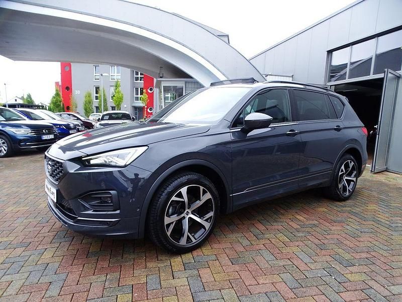 Grau Gebraucht 2022 Seat Tarraco FR-Line SUV | 25.750 € (Guter Preis) - Bild 1/4
