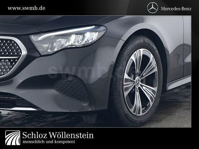 Gebraucht Mercedes E220 Avantgarde 197 PS (144 kW) 2024 Gray Limousine
