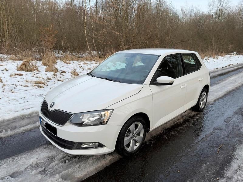 Gebraucht Skoda Fabia Ambition 95 PS (69 kW) 2018 Weiß Kleinwagen