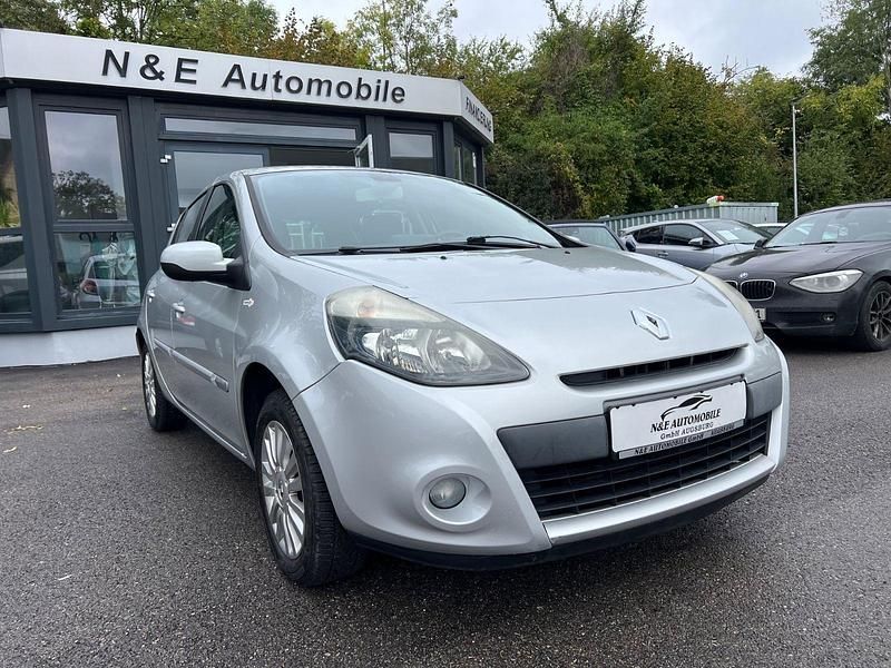 Grau Gebraucht 2012 Renault Clio III Kleinwagen | 4.790 € (Fairer Preis) - Bild 1/4