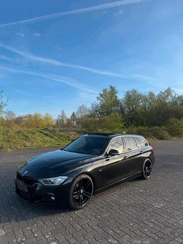 Usata BMW 320 184 CV (135 kW) 2014 Nero Station wagon