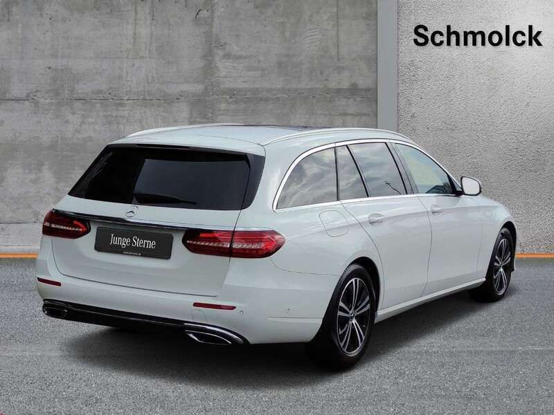 Gebraucht Mercedes E200 197 PS (144 kW) 2023 Weiß Limousine