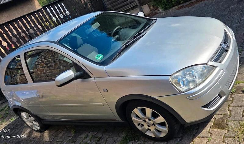 Silber Gebraucht 2006 Opel Corsa Kleinwagen | 1.100 € (Guter Preis) - Bild 1/4