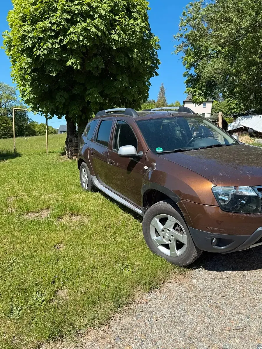 Gebraucht Dacia Duster 105 PS (77 kW) 2011 Braun SUV
