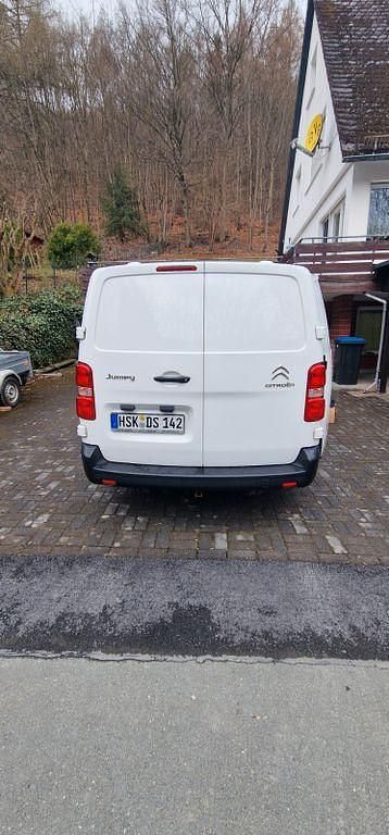 Gebraucht Citroën Jumpy 150 PS (110 kW) 2017 Weiß Van / Kleinbus