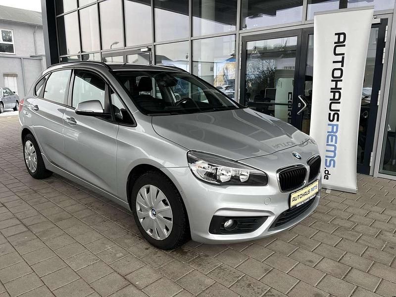 Gebraucht BMW 218 136 PS (100 kW) 2016 Glaciersilber Kombi
