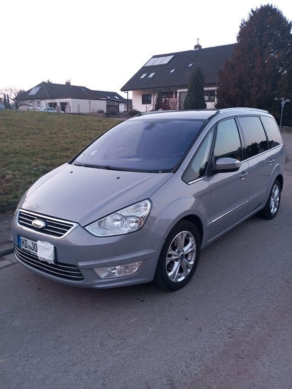 Gebraucht Ford Galaxy Titanium 163 PS (119 kW) 2011 Grau Van / Kleinbus
