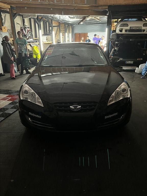 Schwarz Gebraucht 2012 Hyundai Genesis Coupé | 12.999 € (Fairer Preis) - Bild 1/4