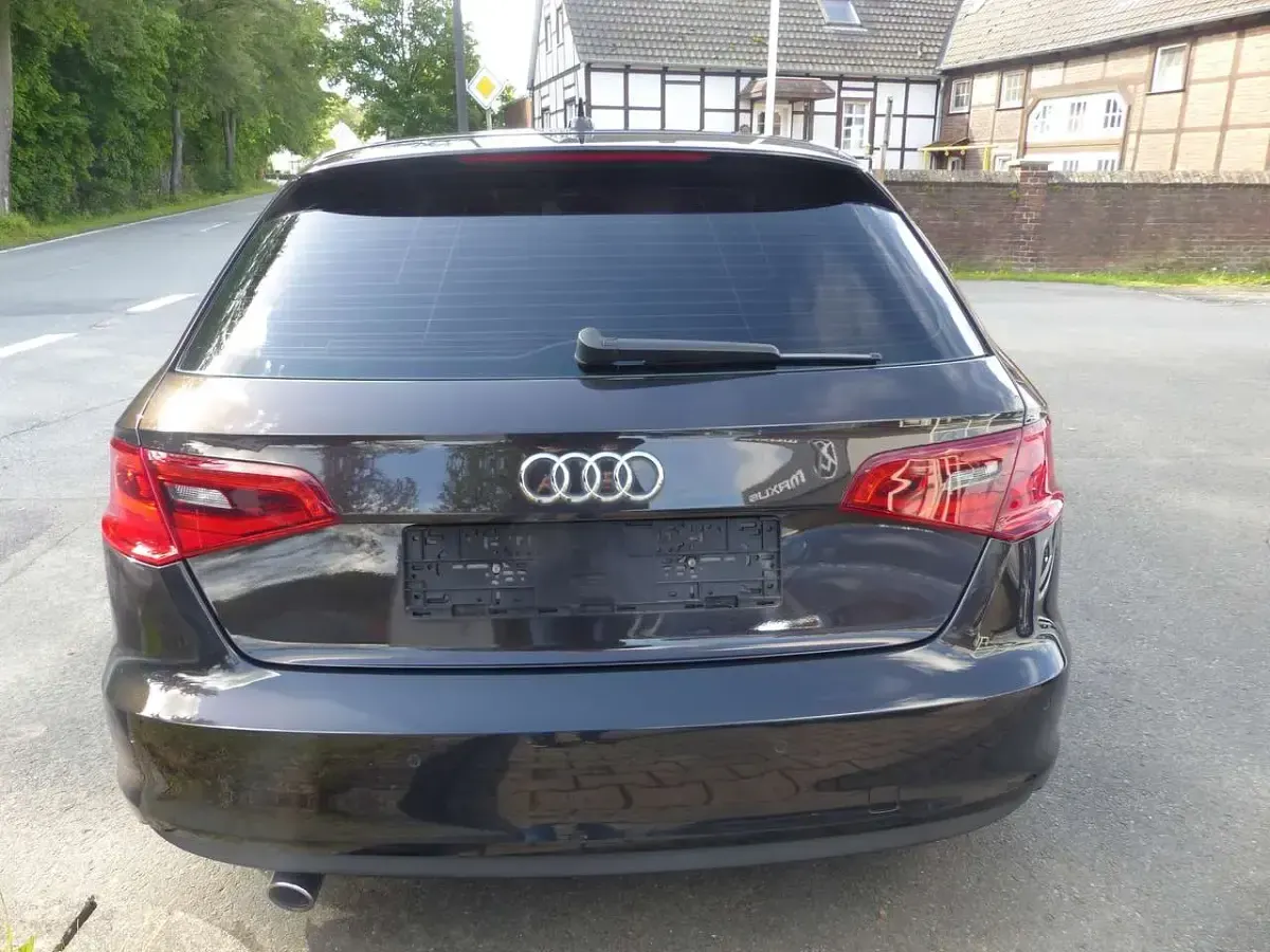 Gebraucht Audi A3 Ambition 105 PS (77 kW) 2013 Belugabraun metallic Kleinwagen