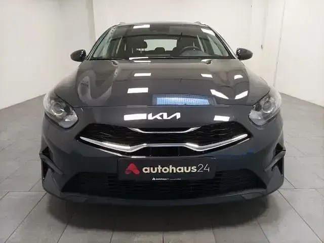 Usado Kia Ceed Vision 160 CV (117 kW) 2022 Gris Utilitario