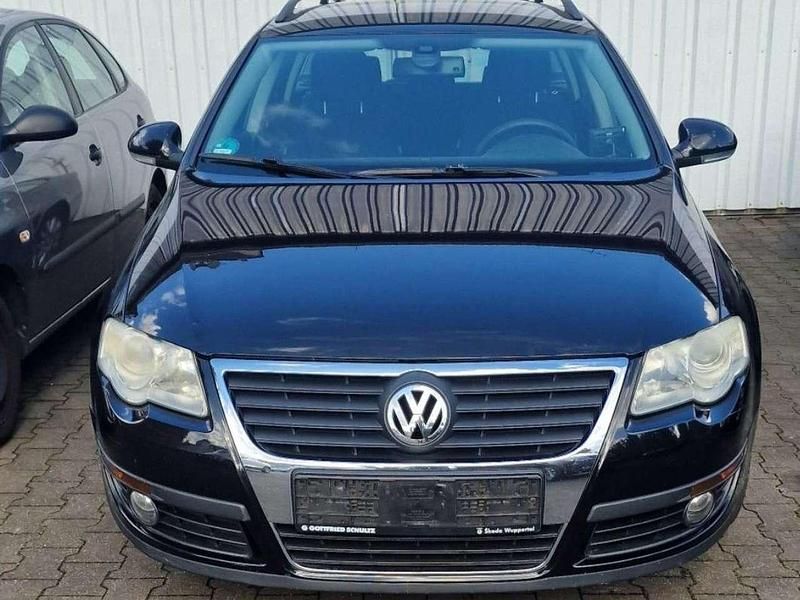 Scwartz Gebraucht 2008 VW Passat Comfortline Kombi | 2.200 € (Guter Preis) - Bild 1/4