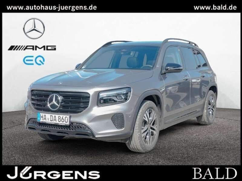 Grau metalliclack mountaingra Gebraucht 2025 Mercedes GLB200 Progressive SUV | 44.490 € (Fairer Preis) - Bild 1/4