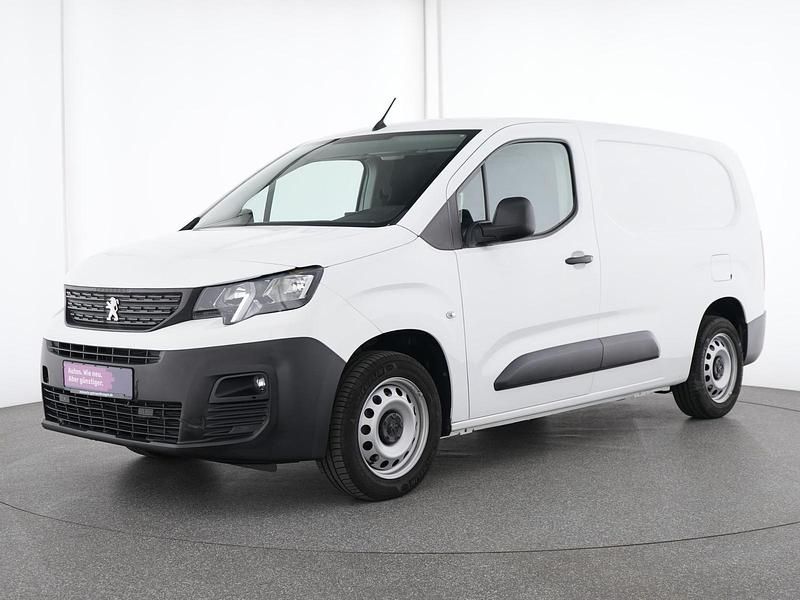 Weiss Gebraucht 2020 Peugeot Partner Premium Van | 15.411 € (Fairer Preis) - Bild 1/4