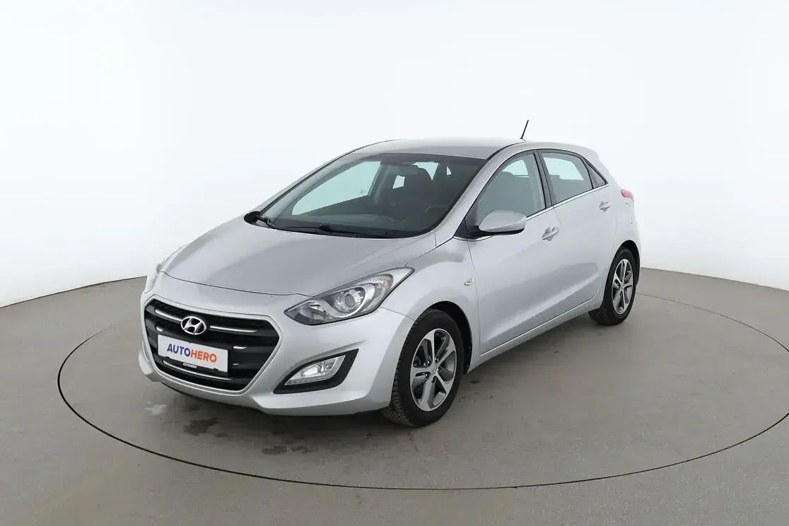 Gebraucht Hyundai i30 YES! 101 PS (74 kW) 2015 Limousine