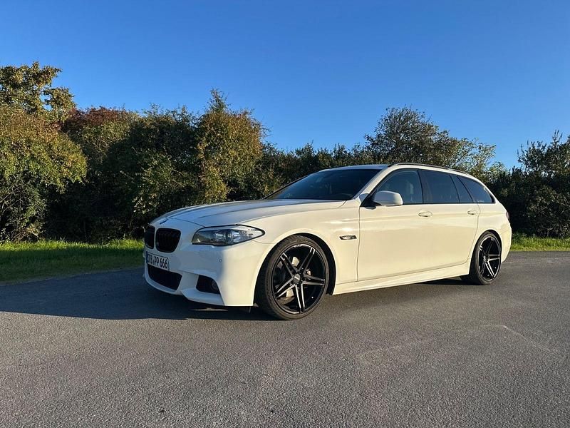 Gebraucht BMW 520 Performance 190 PS (139 kW) 2012 Weiß Kombi