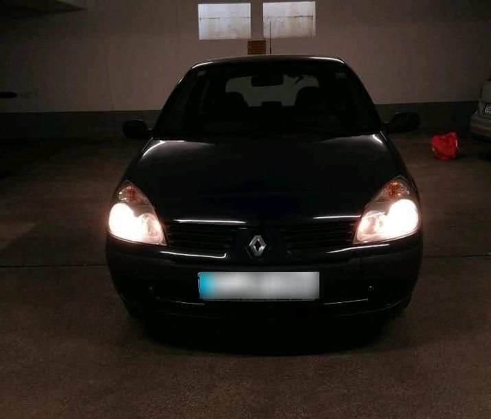 Gebraucht Renault Clio II 58 PS (42 kW) 2005 Blau Kleinwagen