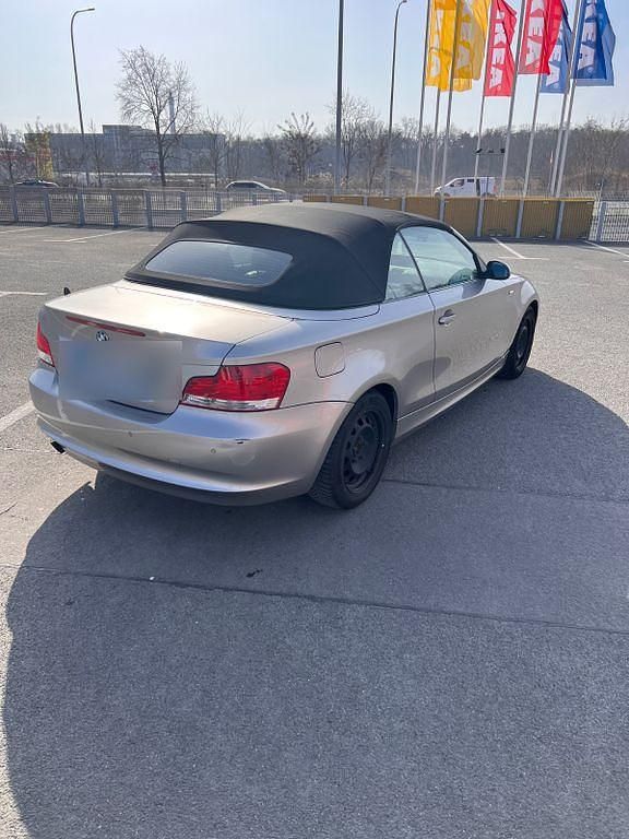 Gebraucht BMW 118 Cabriolet 143 PS (105 kW) 2008 Silber Cabrio
