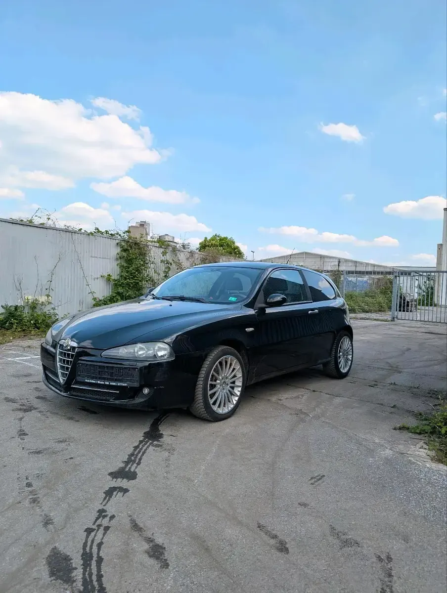 Gebraucht Alfa Romeo 147 150 PS (110 kW) 2007 Schwarz Kleinwagen