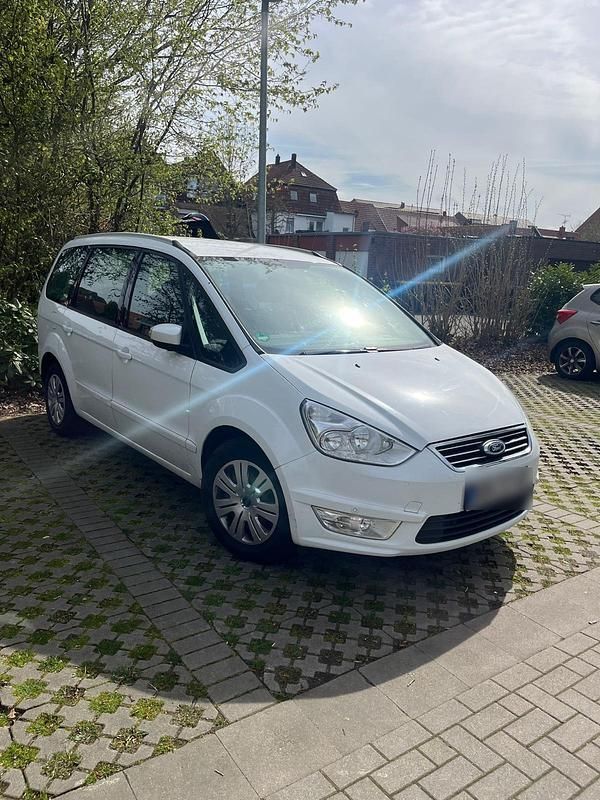 Second-hand Ford Galaxy 163 CP (119 kW) 2014 Alb Monovolum