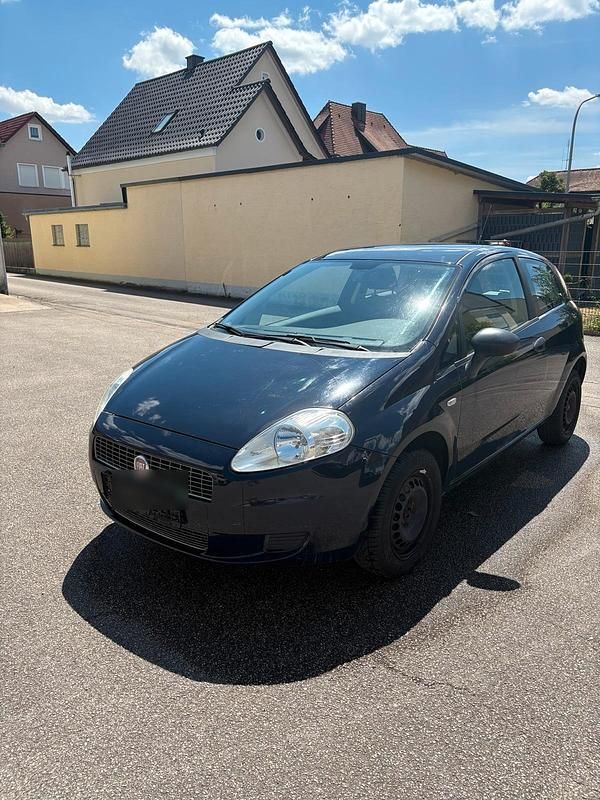 Blau Gebraucht 2009 Fiat Punto Kleinwagen | 1.800 € (Fairer Preis) - Bild 1/4