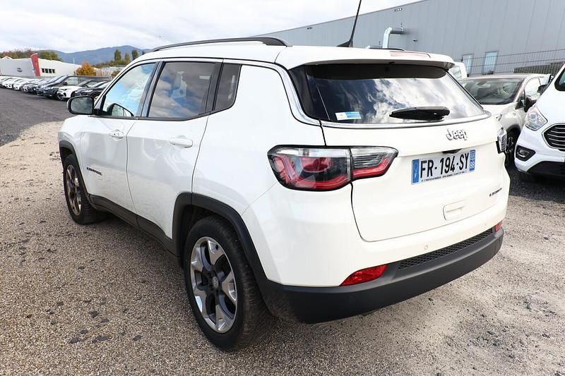 Gebraucht Jeep Compass Limited 120 PS (88 kW) 2020 Bright white SUV