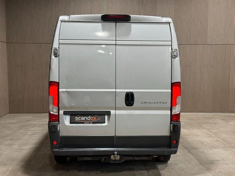 Gebraucht Fiat Ducato 131 PS (96 kW) 2015 Grau Van