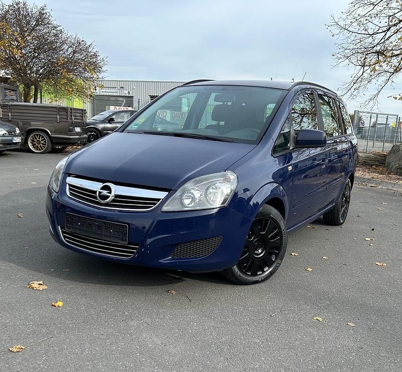 Gebraucht 2012 Opel Zafira Family Van / Kleinbus | 4.000 € (Guter Preis) - Bild 1/4