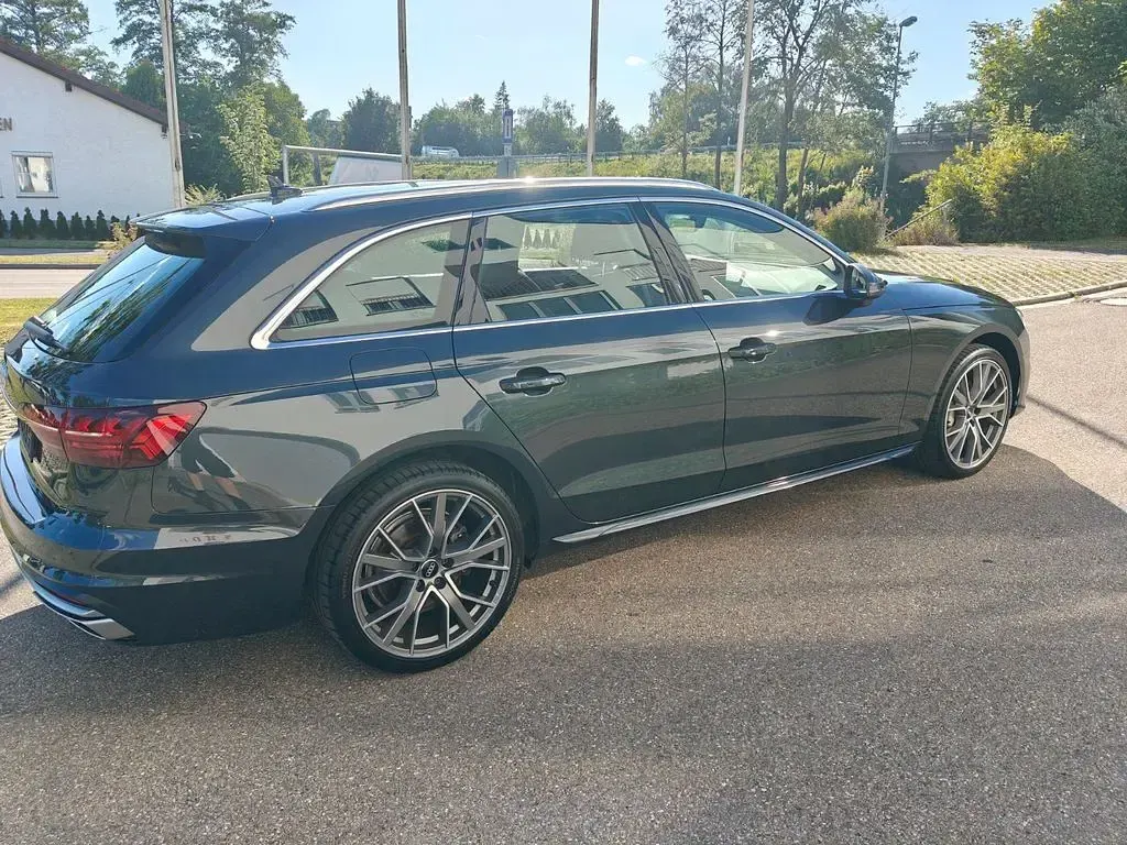 Gebraucht Audi A4 S-Line 204 PS (150 kW) 2021 Grau Kombi
