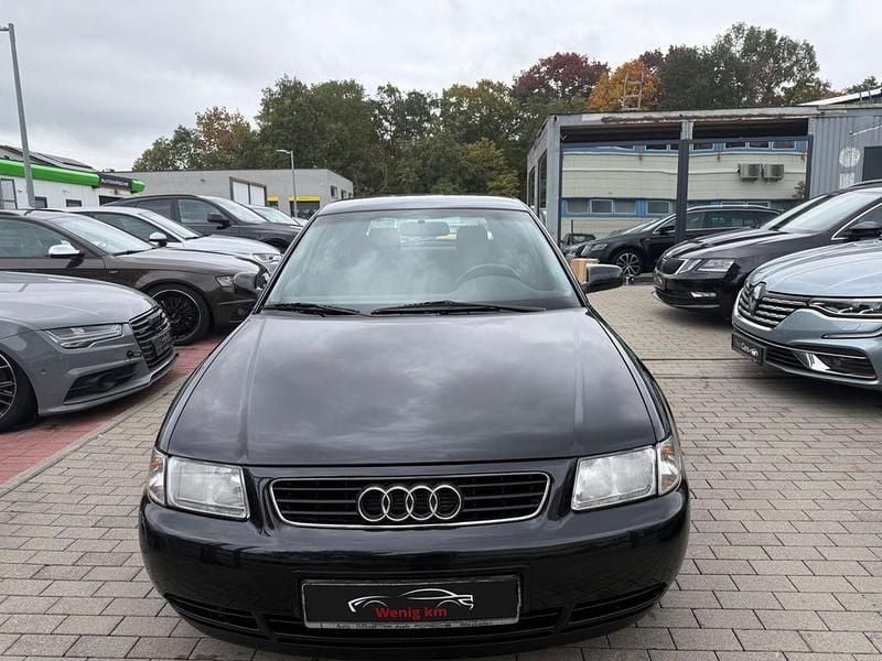 Schwarz Gebraucht 2000 Audi A3 Ambiente Limousine | 2.399 € (Fairer Preis) - Bild 1/4