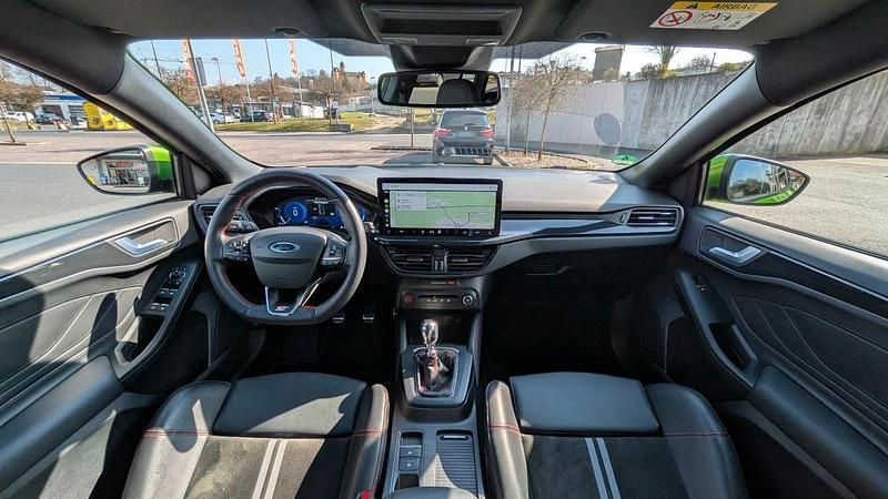 Gebraucht Ford Focus ST 280 PS (205 kW) 2023 Grün Kombi